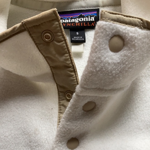 Patagonia pull over - Picture 3 of 4